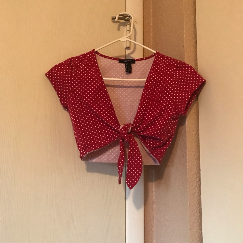 red and white polka dot tie up crop top!